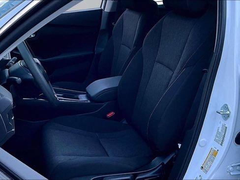 Certified 2025 Honda Accord LX image 15