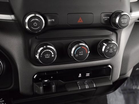 Certified 2024 RAM 2500 Big Horn image 31