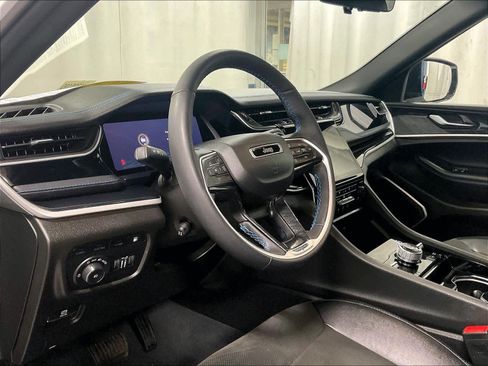 Used 2023 Jeep Grand Cherokee Trailhawk w/ Advanced Protech Group II image 8