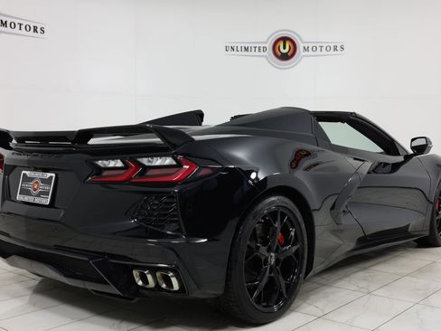 Used 2022 Chevrolet Corvette Stingray Premium Conv w/ Z51 Performance Package image 3