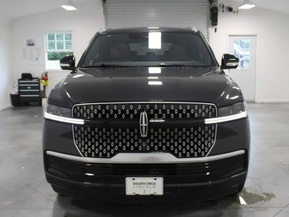 New 2025 Lincoln Navigator L Reserve
