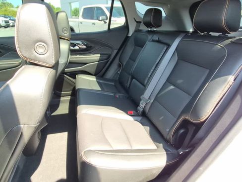 Used 2024 GMC Terrain AT4 w/ Tech Package AWD/4WD image 7