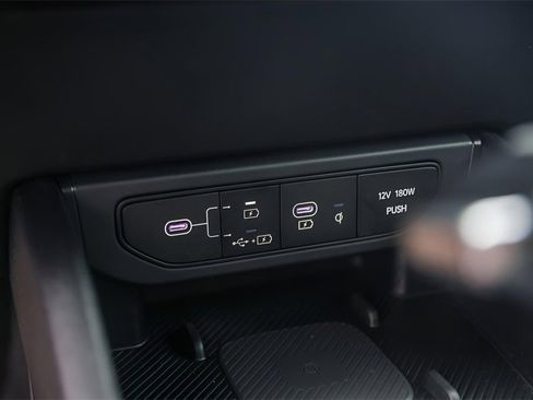 Used 2025 Kia K4 EX image 23