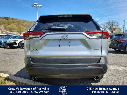 Used 2021 Toyota RAV4 XLE image 29