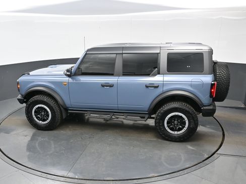 Used 2023 Ford Bronco Badlands image 33