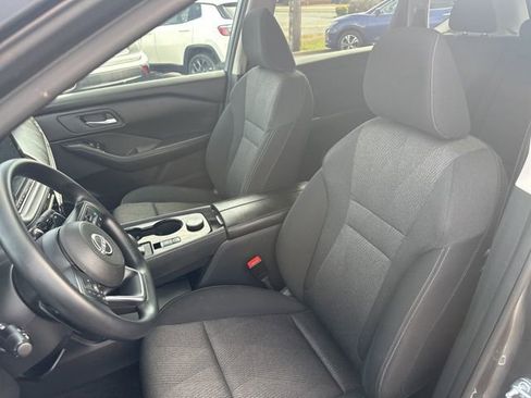 Used 2024 Nissan Rogue SV image 12