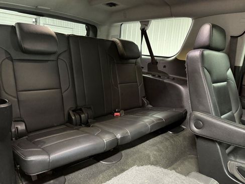 Used 2018 Chevrolet Suburban LT AWD/4WD image 40
