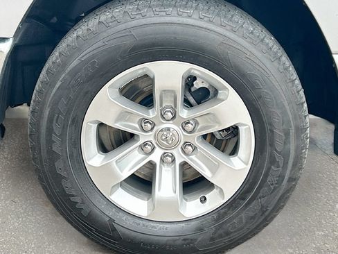 Used 2023 RAM 1500 Laramie AWD/4WD image 38