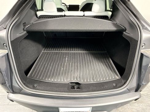 Used 2026 Tesla Model Y Long Range AWD/4WD image 19