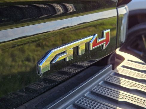 Used 2020 GMC Sierra 2500 AT4 w/ AT4 Premium Package AWD/4WD image 16