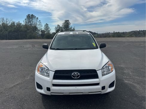 Used 2011 Toyota RAV4 4WD w/ Upgrade Value Pkg image 2