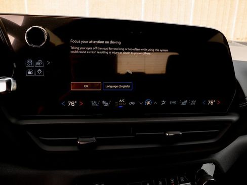 New 2025 Chevrolet Silverado EV LT image 31