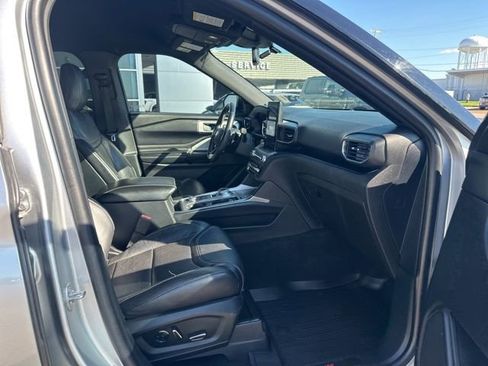 Used 2020 Ford Explorer ST w/ ST Street Pack AWD/4WD image 8