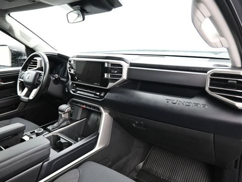 Used 2022 Toyota Tundra SR5 w/ SR5 Convenience Package image 53