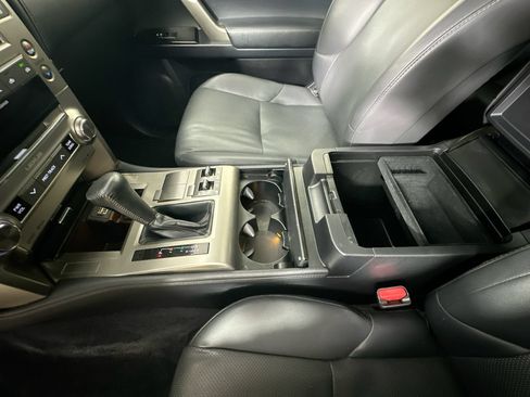 Used 2014 Lexus GX 460 AWD/4WD image 29