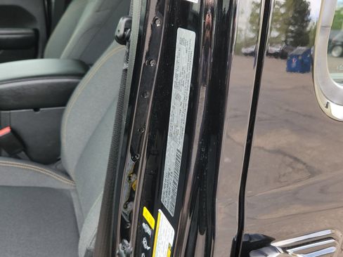 Used 2026 Jeep Gladiator Sport image 22