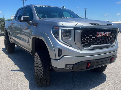 Used 2025 GMC Sierra 1500 AT4 w/ AT4 Premium Package AWD/4WD image 3
