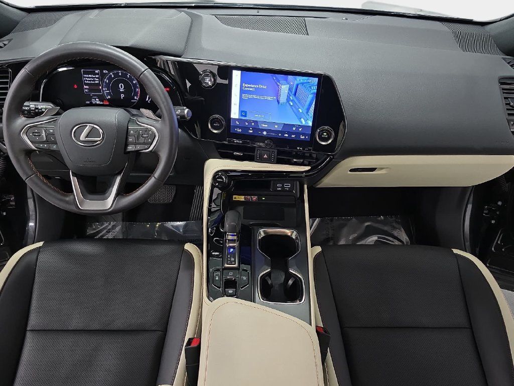 Used 2024 Lexus NX 250 FWD image 12