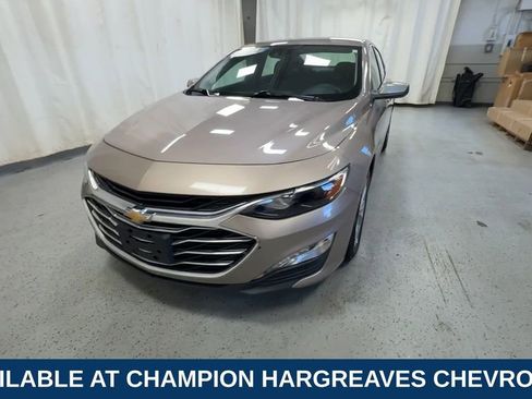 Used 2023 Chevrolet Malibu LT w/ Driver Confidence Package image 5