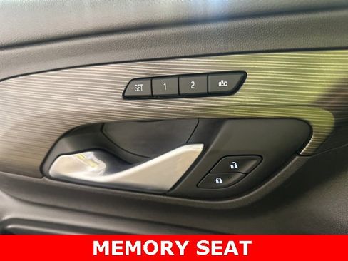 Used 2018 GMC Terrain SLT w/ Preferred Package image 10