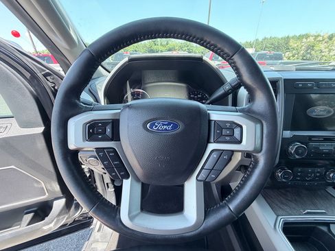 Used 2019 Ford F350 Lariat w/ Chrome Package AWD/4WD image 12