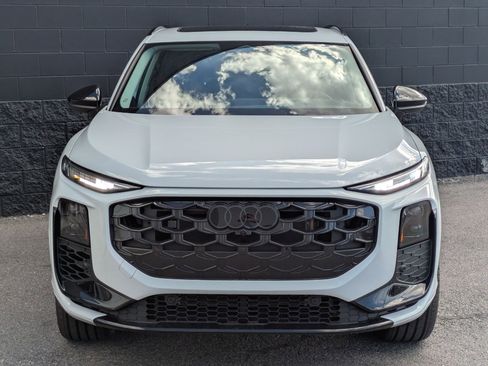 New 2026 Audi Q3 quattro 2.0T image 2