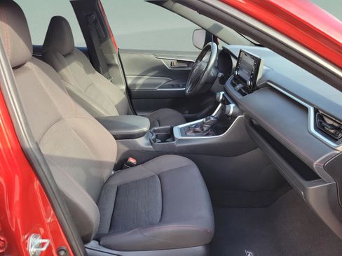 Used 2021 Toyota RAV4 SE w/ Weather & Moonroof Package AWD/4WD image 6