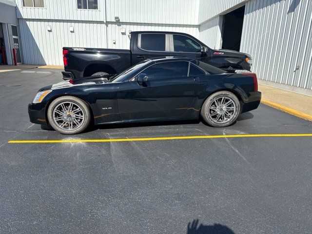 Used 2005 Cadillac XLR RWD image 2