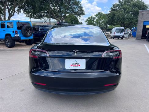 Used 2021 Tesla Model 3 Standard Range Plus RWD image 8