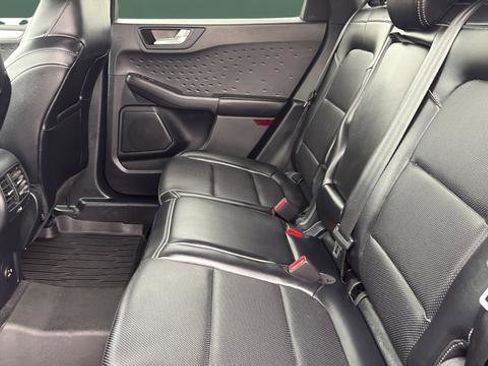 Used 2020 Ford Escape SEL image 19