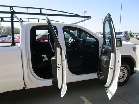 Used 2022 GMC Sierra 1500 Pro w/ 1SA Safety Plus Package AWD/4WD image 19