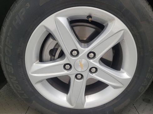 Used 2024 Chevrolet Malibu LS FWD image 31