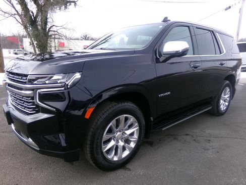 Used 2021 Chevrolet Tahoe Premier w/ Premium Package image 7