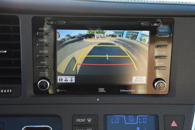 Used 2019 Toyota Sienna Limited Premium FWD image 28
