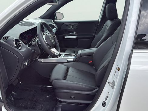 Certified 2026 Mercedes-Benz GLB 250 4MATIC image 19