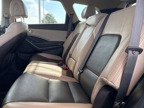 Used 2014 Hyundai Santa Fe GLS image 26