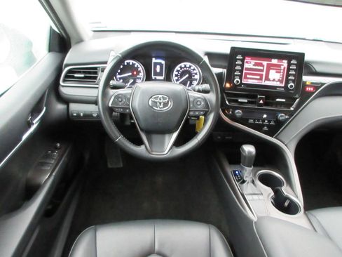 Used 2024 Toyota Camry SE FWD image 14