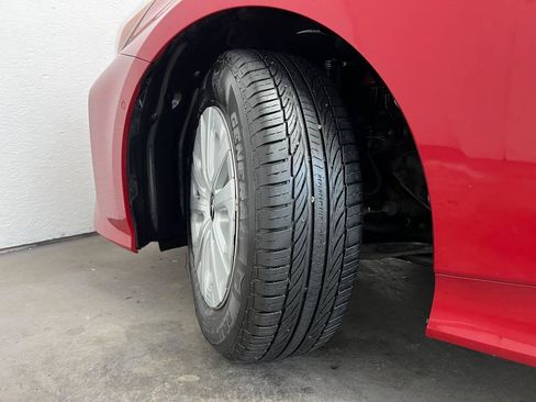 Used 2019 Toyota Prius LE FWD image 26