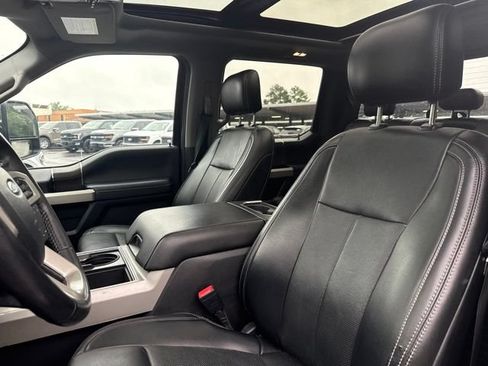 Used 2021 Ford F250 Lariat w/ Lariat Ultimate Package AWD/4WD image 9