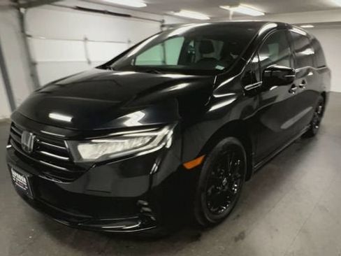 Used 2024 Honda Odyssey Sport image 4