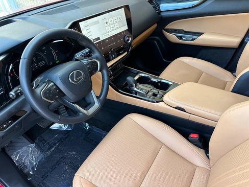 Used 2025 Lexus NX 350h AWD w/ Accessory Package (P5) image 10