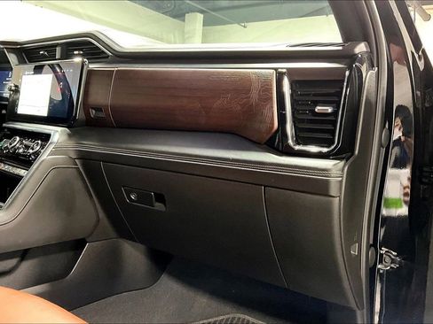 Used 2023 GMC Sierra 1500 Denali Ultimate image 18