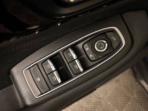 Used 2023 Subaru Outback Touring image 7