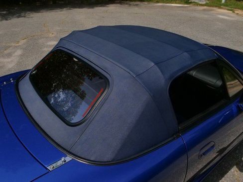 Used 1999 MAZDA MX-5 Miata 10th Anniversary Edition RWD image 33