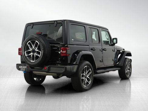 Used 2024 Jeep Wrangler Unlimited w/ Convenience Group image 5