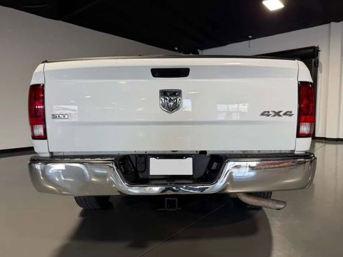Used 2019 RAM 1500 Classic SLT AWD/4WD image 5