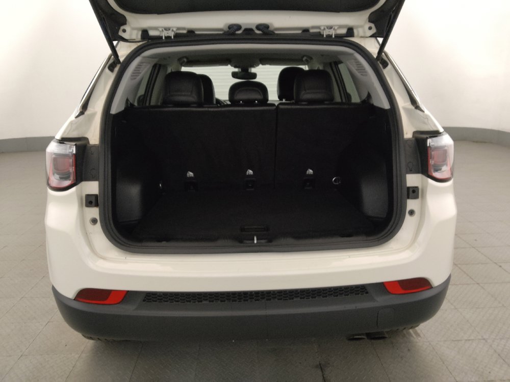 Used 2020 Jeep Compass Limited AWD/4WD image 29
