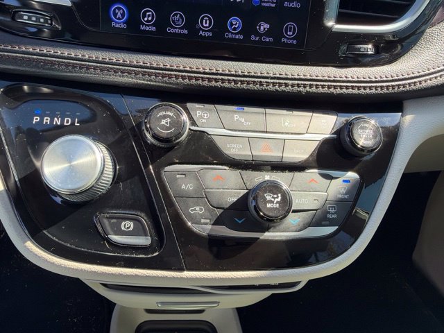 Used 2017 Chrysler Pacifica Limited w/ Advanced Safetytec Group FWD image 20