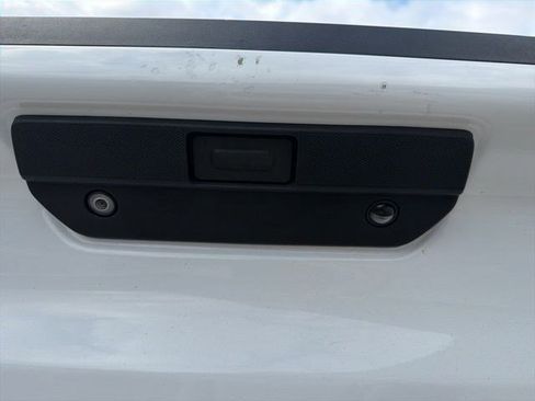 Used 2019 Chevrolet Silverado 1500 LTZ w/ LTZ Premium Package AWD/4WD image 17