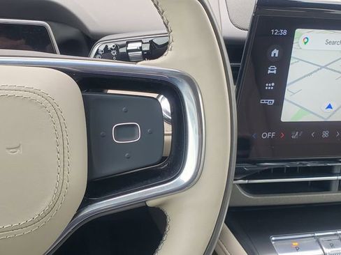 Certified 2024 Lincoln Nautilus Premier AWD/4WD image 18